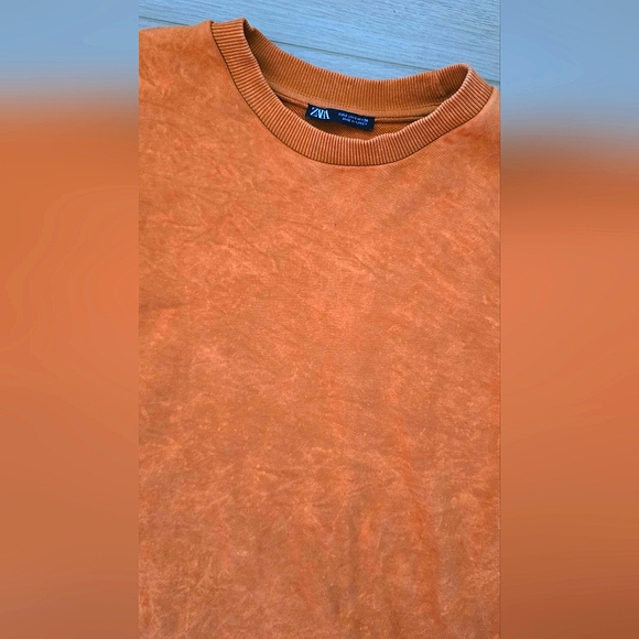 Zara Sweatshirt - Picture 4 of 4